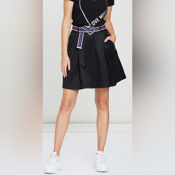 Moschino Love Pleated Navy Skirt. Never Worn. - Picture 3 of 6